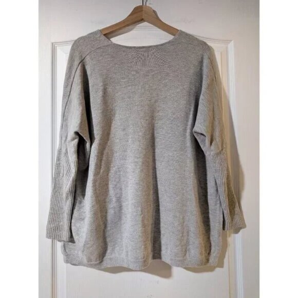 Aritzia Babaton | Baylor Sweater in light grey - Picture 3 of 13